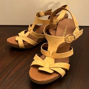 Franco Sarto yellow wedge shoes! Size 6